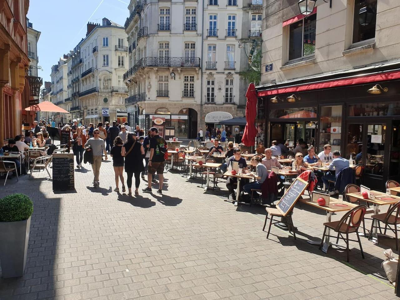 Ferienwohnung Le Nid Des Carmes Nantes Exterior foto