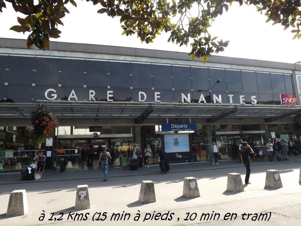 Ferienwohnung Le Nid Des Carmes Nantes Exterior foto